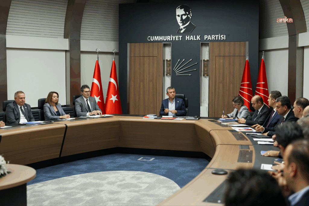 Kayyım Gürsel Tekin, CHP’de kayyımı savunan Barış Yarkadaş ile Berhan Şimşek ve şürekası partiden ihraç edildi
