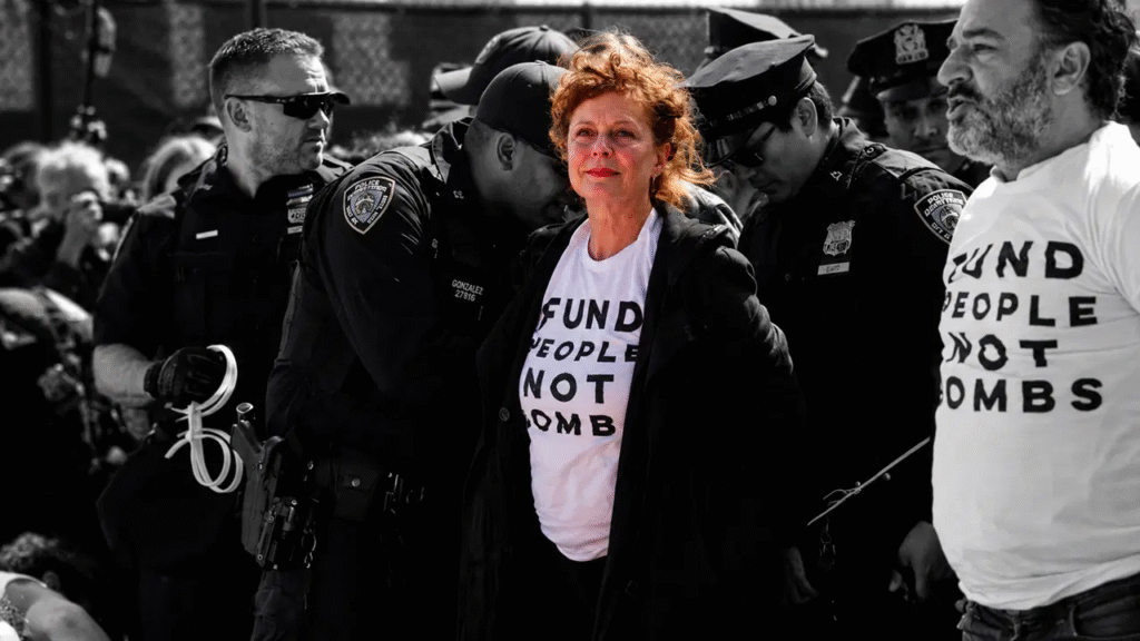 Oscar Ödüllü Yıldız Susan Sarandon’a New York’ta Netanyahu Kelepçesi: “Bedeli Ne Olursa Olsun Susmayacağız!”